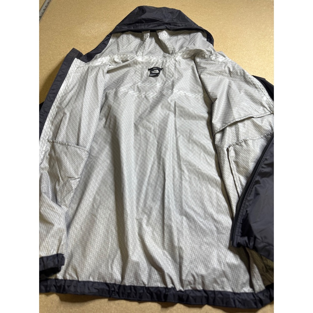 The North Face Mens DryVent Rain Jacket Black Hooded Waterproof Shell Medium - Picture 7 of 10